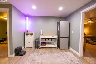 786 N View Dr, Winchester, OR 97495 - Photo 23