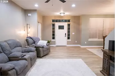 786 North View Dr, Winchester, OR 97495 - Photo 19