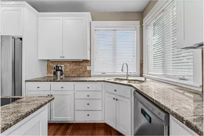 13006 SW Rockingham Dr, Portland, OR 97223 - Photo 9