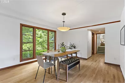 10505 S Hedlund Ave, Portland, OR 97219 - Photo 5