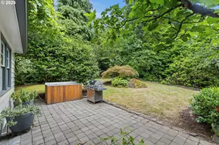 10505 S Hedlund Ave, Portland, OR 97219 - Photo 29