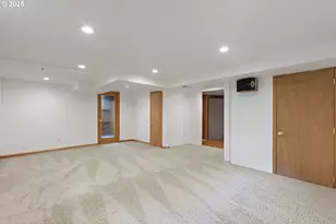 10505 S Hedlund Ave, Portland, OR 97219 - Photo 19