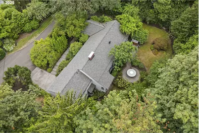 10505 S Hedlund Ave, Portland, OR 97219 - Photo 29