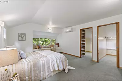 10505 S Hedlund Ave, Portland, OR 97219 - Photo 11