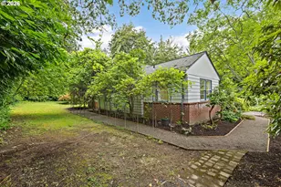 10505 S Hedlund Ave, Portland, OR 97219 - Photo 31