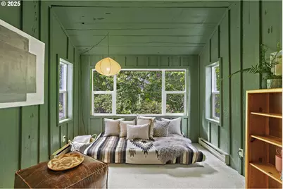 10505 S Hedlund Ave, Portland, OR 97219 - Photo 17