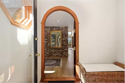 201 NW Country Place Rd, White Salmon, WA 98672 - Photo 7