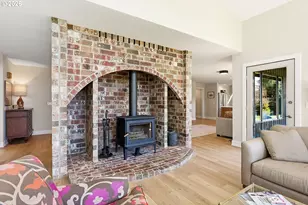 201 NW Country Place Road, White Salmon, WA 98672 - Photo 15