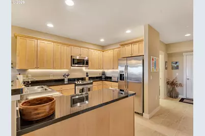 1000 N Holladay Dr #304, Seaside, OR 97138 - Photo 7