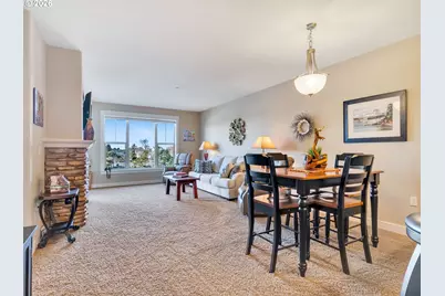 1000 N Holladay Dr #304, Seaside, OR 97138 - Photo 9