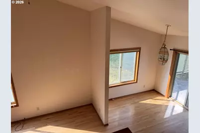709 N Russell St, Joseph, OR 97846 - Photo 7