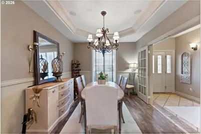 2402 NW Canterbury Dr, Roseburg, OR 97471 - Photo 15