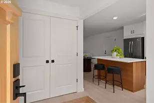 3801 SW Iowa St, Portland, OR 97221 - Photo 5