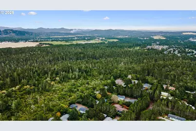 87527 Rhodowood Dr, Florence, OR 97439 - Photo 39