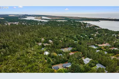 87527 Rhodowood Dr, Florence, OR 97439 - Photo 41