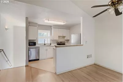 15711 NE Beech St #5B, Portland, OR 97230 - Photo 5