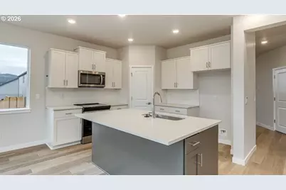 9301 SE Crystal Rose St, Happy Valley, OR 97086 - Photo 13