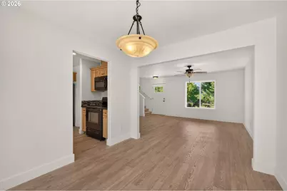2883 NW 2nd St, McMinnville, OR 97128 - Photo 13