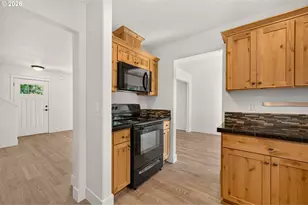 2883 NW 2nd St, McMinnville, OR 97128 - Photo 15