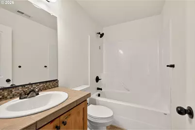 2883 NW 2nd St, McMinnville, OR 97128 - Photo 31