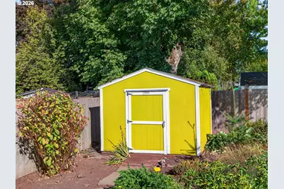 1551 NE 20th St, Gresham, OR 97030 - Photo 39