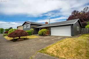 1212 NE 175th Ave, Portland, OR 97230 - Photo 3