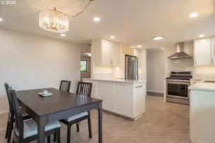 1754 NW Utah Dr, Roseburg, OR 97471 - Photo 11