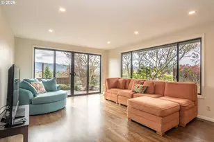 1754 NW Utah Dr, Roseburg, OR 97471 - Photo 5