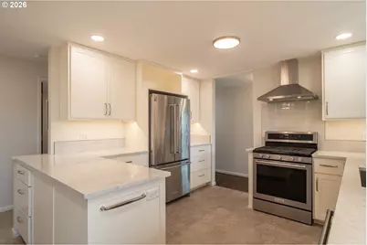 1754 NW Utah Dr, Roseburg, OR 97471 - Photo 7