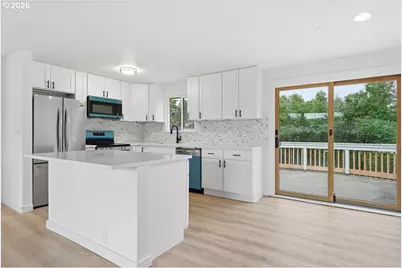 10507 NE 43rd St, Vancouver, WA 98682 - Photo 9