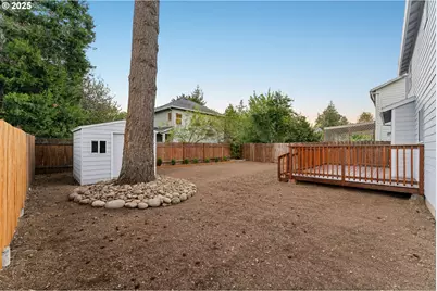 17209 SE Stephens St, Portland, OR 97233 - Photo 45