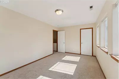 17209 SE Stephens St, Portland, OR 97233 - Photo 33