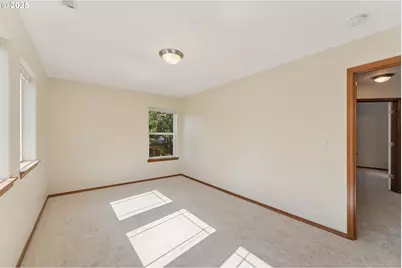 17209 SE Stephens St, Portland, OR 97233 - Photo 33