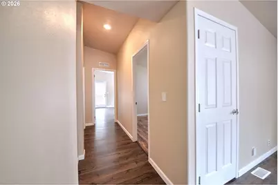 68943 E Cedar Hill Loop, Welches, OR 97067 - Photo 15