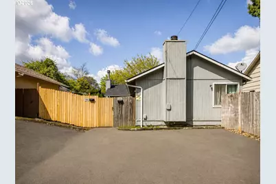 3731 NE 82nd Ave, Portland, OR 97220 - Photo 1