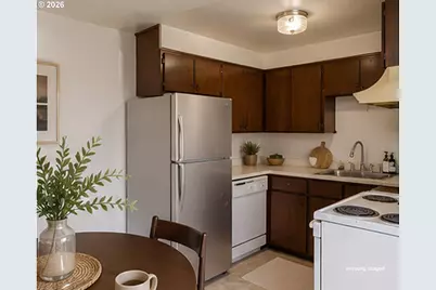3731 NE 82nd Ave, Portland, OR 97220 - Photo 3