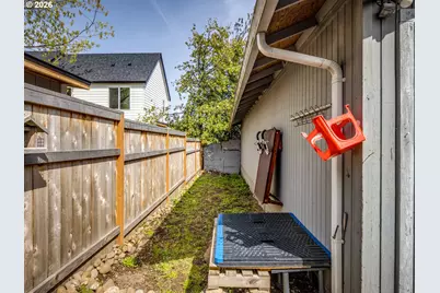 3731 NE 82nd Ave, Portland, OR 97220 - Photo 19