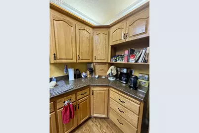 1256 Frogs Leap Ln, Eugene, OR 97404 - Photo 17