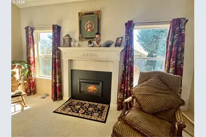 1256 Frogs Leap Ln, Eugene, OR 97404 - Photo 9