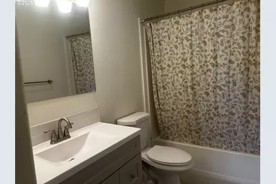 686 Bethel Dr, Eugene, OR 97402 - Photo 11