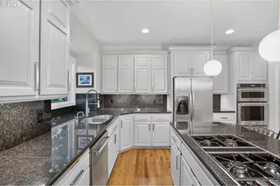 21370 Horton Ct, West Linn, OR 97068 - Photo 9