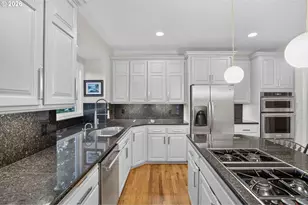 21370 Horton Ct, West Linn, OR 97068 - Photo 9