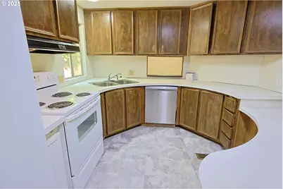 60272 Acme Rd, Coos Bay, OR 97420 - Photo 17