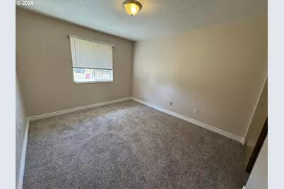 1108 S 11th Ave, Kelso, WA 98626 - Photo 13