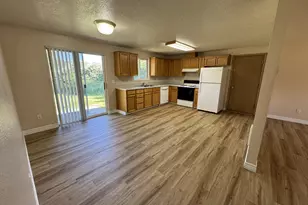 1108 S 11th Ave, Kelso, WA 98626 - Photo 9