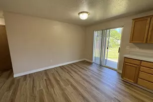 1108 S 11th Ave, Kelso, WA 98626 - Photo 11