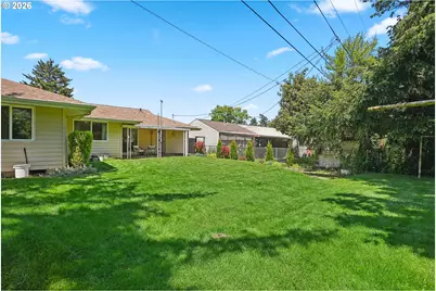 9006 N Gilbert Ave, Portland, OR 97203 - Photo 33