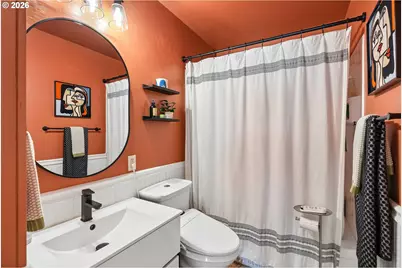 9006 N Gilbert Ave, Portland, OR 97203 - Photo 19
