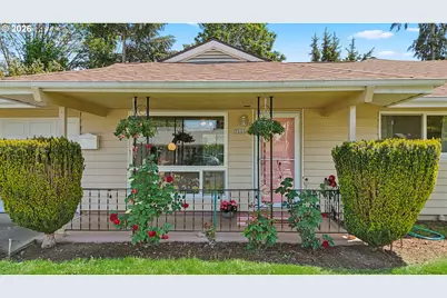 9006 N Gilbert Ave, Portland, OR 97203 - Photo 3