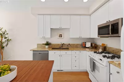 2910 SW Texas St, Portland, OR 97219 - Photo 23